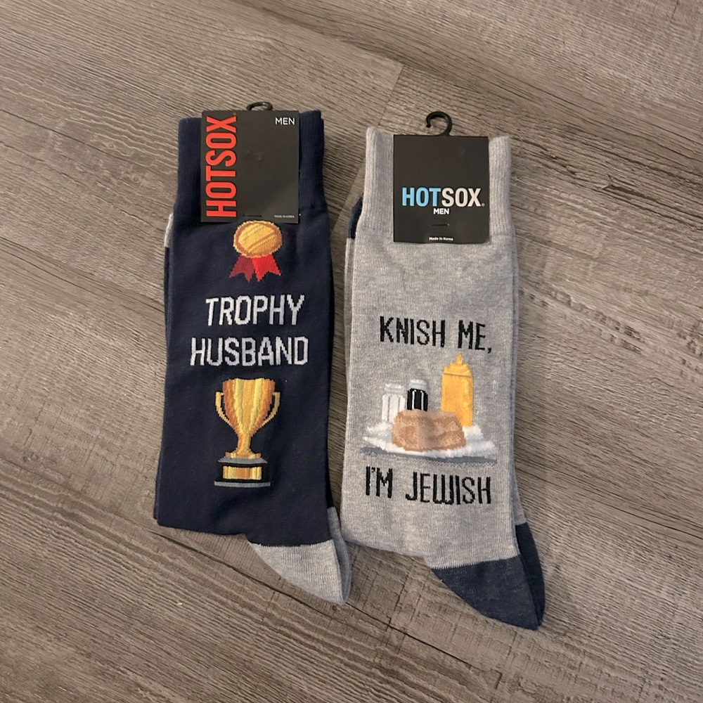 Hot Sox Men's Novelty Socks Navy and Gray